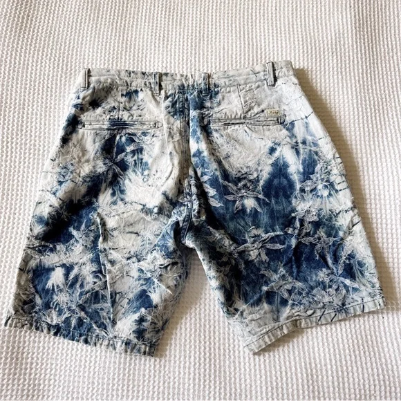 SCOTCH & SODA DARK INDIGO SPLATTER TIE-DYE WHITE DENIM SHORTS sz 31 DISTRESSED - Picture 4 of 7